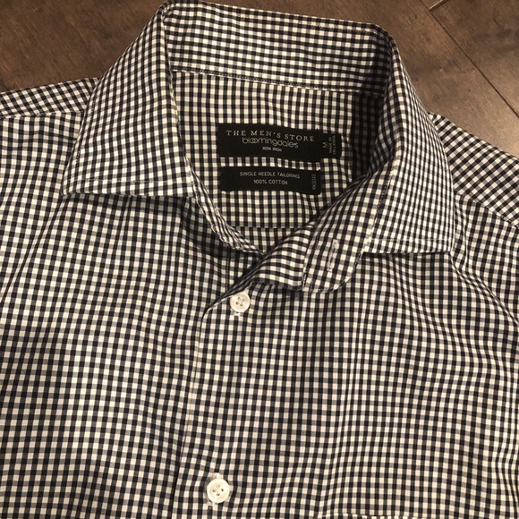 Bloomingdale's Other - Bloomingdales the Mens Store White/Black Button M